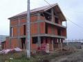 Constructii case la rosu