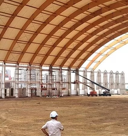 Constructie hale industriale pe structura de lemn